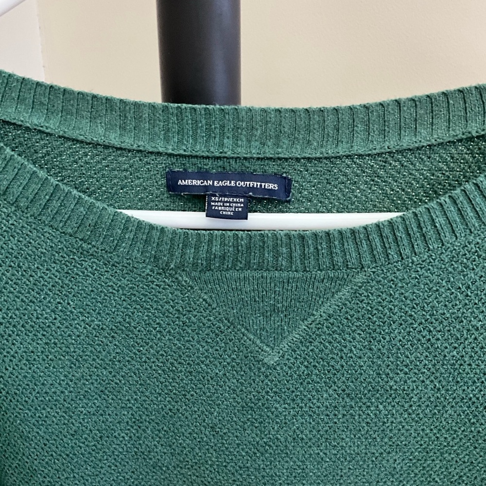 American Eagle Outfitters Forest Green Crew Neck Sweater - Picture 2 of 4